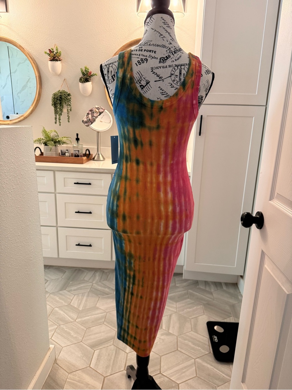 🌈 Cotton Citizen Verona Midi Tank Dress XS | Rainbow Tie Dye | Rare Colorway - Picture 5 of 11